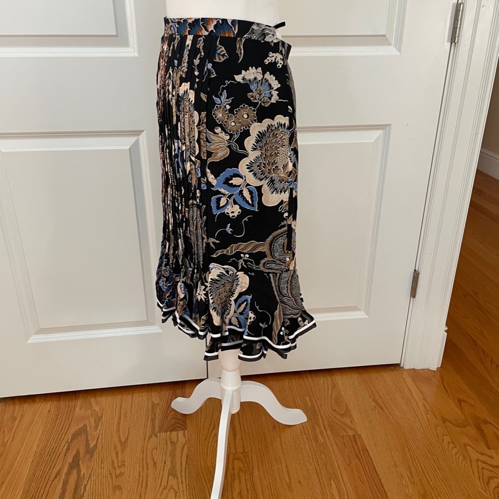 Louisa Silk Knee Length Skirt from Tory Burch - Picture 5 of 10